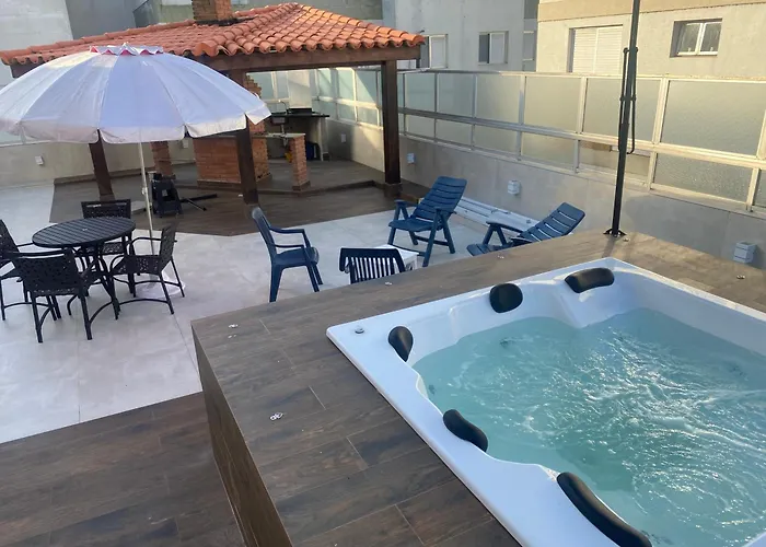 Cobertura Guaruja Apto Com Jacuzzi E Churrasqueira